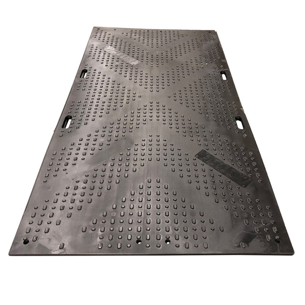 NOTCH YARD ARMOR – 4′ X 8′ BLACK GROUND PROTECTION MAT
